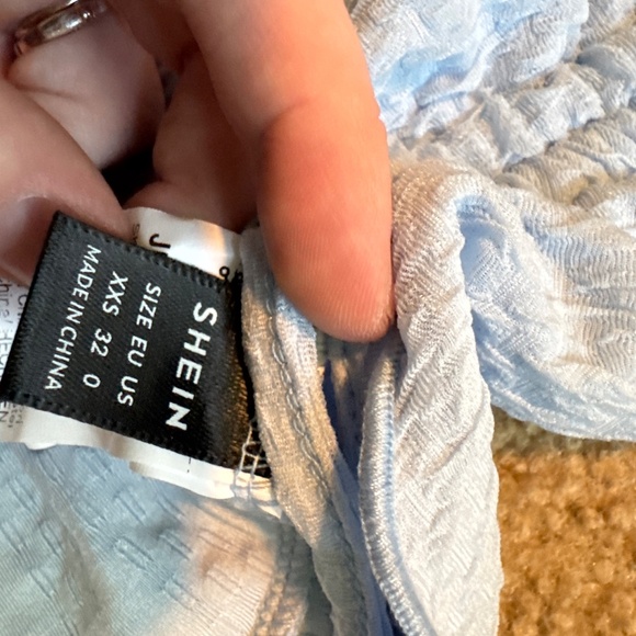 Two piece set - Picture 2 of 2